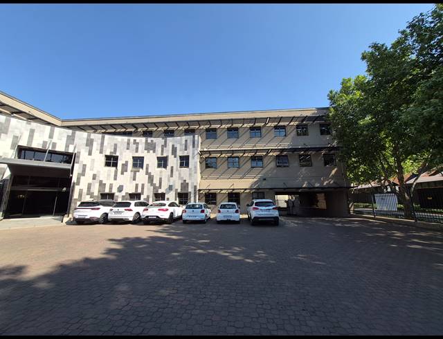 135M² OFFICE TO LET IN ILLOVO